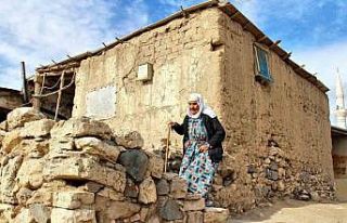 Kahramanmaraş’ta yıllara meydan okuyan evler görüntülendi