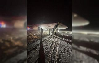 Kanada’da 64 kişinin bulunduğu yolcu uçağı...