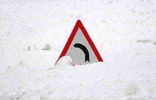 Kar yağışı Bitlis’te etkisini artırdı: 100...