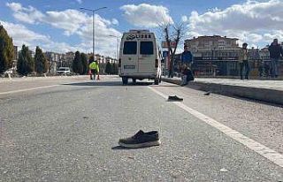 Karaman’da minibüsün çarptığı yaya ağır...