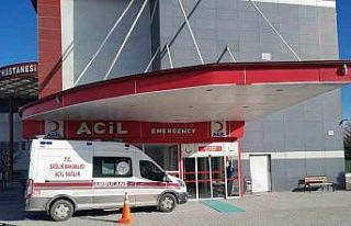 Karapınar’da otomobil kamyonete çarptı: 1 yaralı