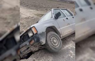 Karapınar’da pikap çukura düştü: 1 yaralı