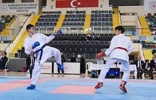 Karate Gençler grup birinciliği Balıkesir’de...