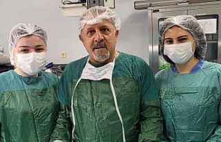 Karın ağrısıyla gitti, safrasından binlerce taş...