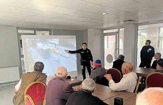 Kars’ta yaşlılara trafik eğitimi verildi