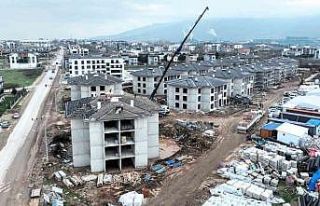 Kartepe Kent Konut Evleri’nde inşaatın yarısı...