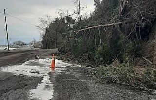 Kastamonu’da heyelanda istinat duvarını aşan...