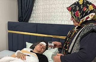 Kayseri’de aracın, refüjdeki yayaların arasına...