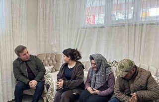 Kendi hayallerini erteledi, kardeşlerine hayat oldu