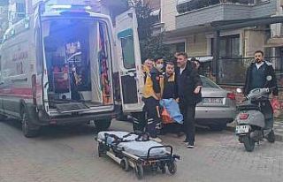 Kocasını evde ölü bulunca baygınlık geçirdi:...