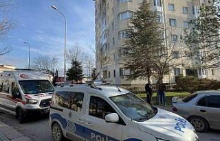 Komşular arasındaki bıçaklı kavga kanlı bitti:...