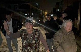 Komşusunun yaktığı mangal bina sakinlerini çılgına...