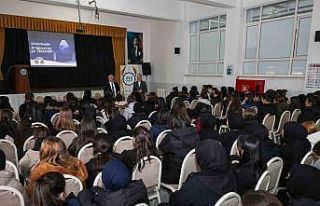 Liseli öğrencilere "Bilinçli su tüketimi"...