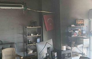 Manavgat’ta işyeri yangını ucuz atlatıldı