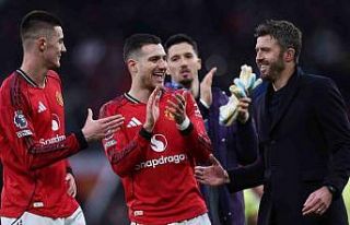 Manchester United, Carrick ile yükselişe geçti