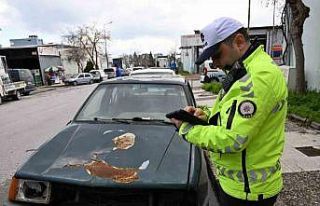 Manisa’da sahipsiz ve hurda araçlar kaldırılıyor