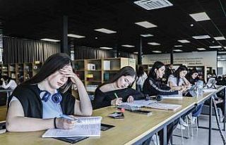 Mersin’de okuma salonları gençlerin ikinci evi...