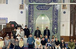 Minik kalpler camide buluştu: Tepebaşı’nda maneviyat...