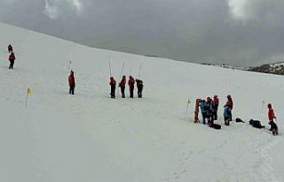 Niğde’de çığ tatbikatı gerçekleştirildi