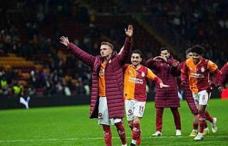 Noa Lang, Mauro Icardi ve Victor Osimhen’den üçlü