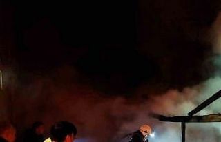 Odunluk yangını ekiplerin hızlı müdahalesi ile...