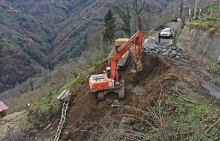 Ordu’da eriyen kar suları heyelanlara neden oldu