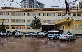 Ortaokulda bıçaklı kavga: 1 öğrenci yaralı