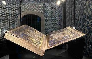 Osmanlı’nın en büyük mushafı Ramazan ayına...