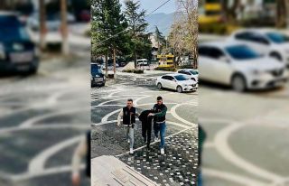 Otobüste uyuşturucu operasyonu: 700 hap ele geçirildi