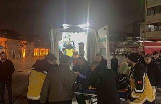 Otomobile çarpan scooter sürücüsü yaralandı