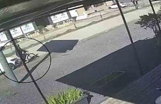 Otomobilin çarptığı bisikletli adam öldü, o...