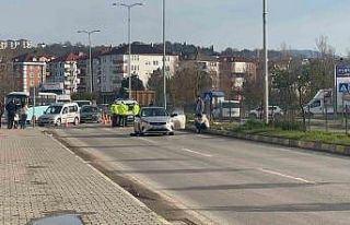 Otomobilin çarptığı kadın ağır yaralandı