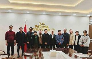 Patnos’tan ilk yüze 8 öğrenci