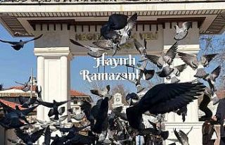 Ramazan ayının ilk cumasında Hacı Bayram Veli...