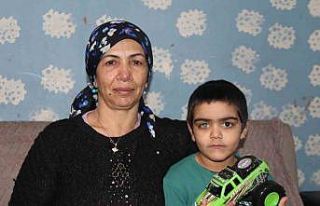 Ramazan davulcusu babaannenin torununa ‘ışık’...