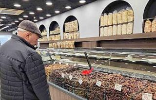 Ramazan’ın vazgeçilmezi hurmaya yoğun ilgi