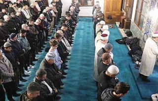 Sakarya’da ilk teravih namazı eda edildi