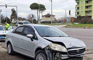 Samsun’da trafik kazası: 2 araçta maddi hasar...