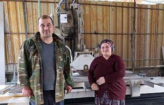 Sanal alemde başlayan aşk, mermer atölyesinde omuz...