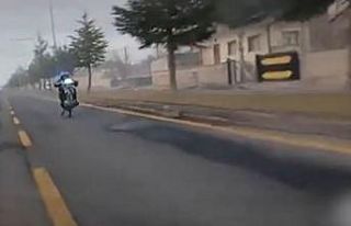 Sanal devriyeye takılan motosiklet sürücüsünün...