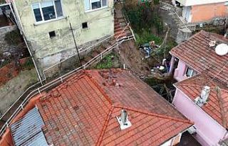 Sarıyer’de 4 binadaki 31 vatandaş tahliye edildi,...