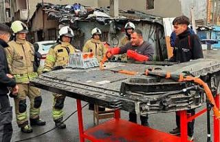 Sarıyer’de elektrikli aracın bataryasında yaşanan...