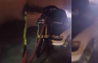 Seyir halindeki otomobilde yangın