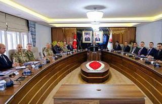 Şırnak’ta 2 suç çetesi çökertildi, 122 hükümlü...