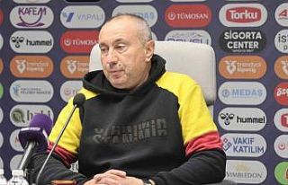 Stanimir Stoilov: "Ligimizde her puan çok değerli"