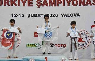 Sultangazili sporculardan altın başarı, bir turnuva...