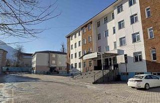 Tatvan’da velinin öğrenciye şiddeti kamerada