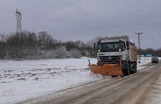 Tekirdağ’da kar mesaisi: Ekipler teyakkuzda