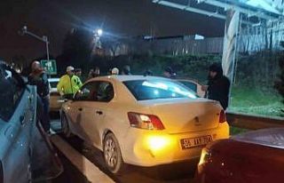 TEM’i kilitleyen 8 araçlı zincirleme kaza