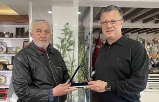 Temizlik işçisinden alkışlanacak hareket